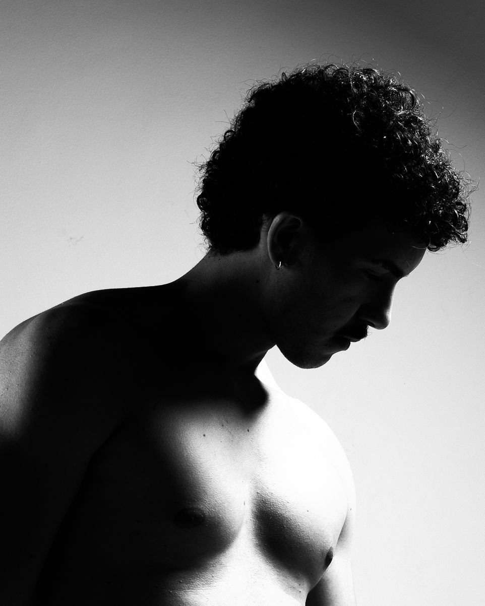 BEZZI perfil